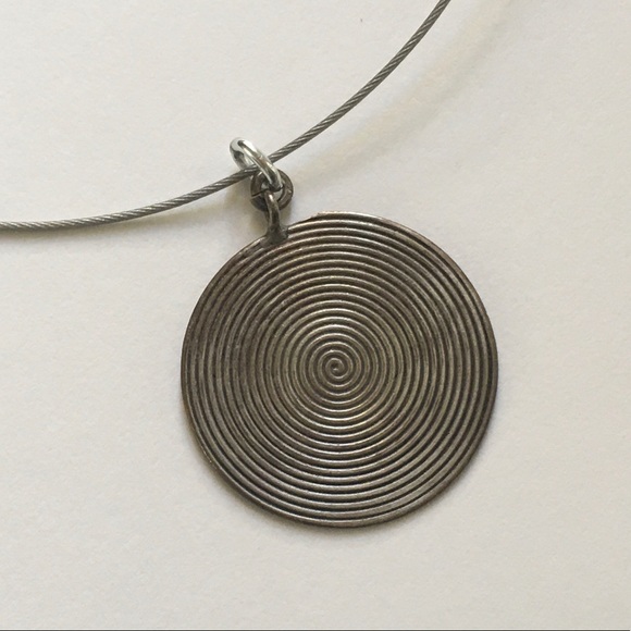 Silver-Tone Swirl Wire Necklace - Picture 3 of 8